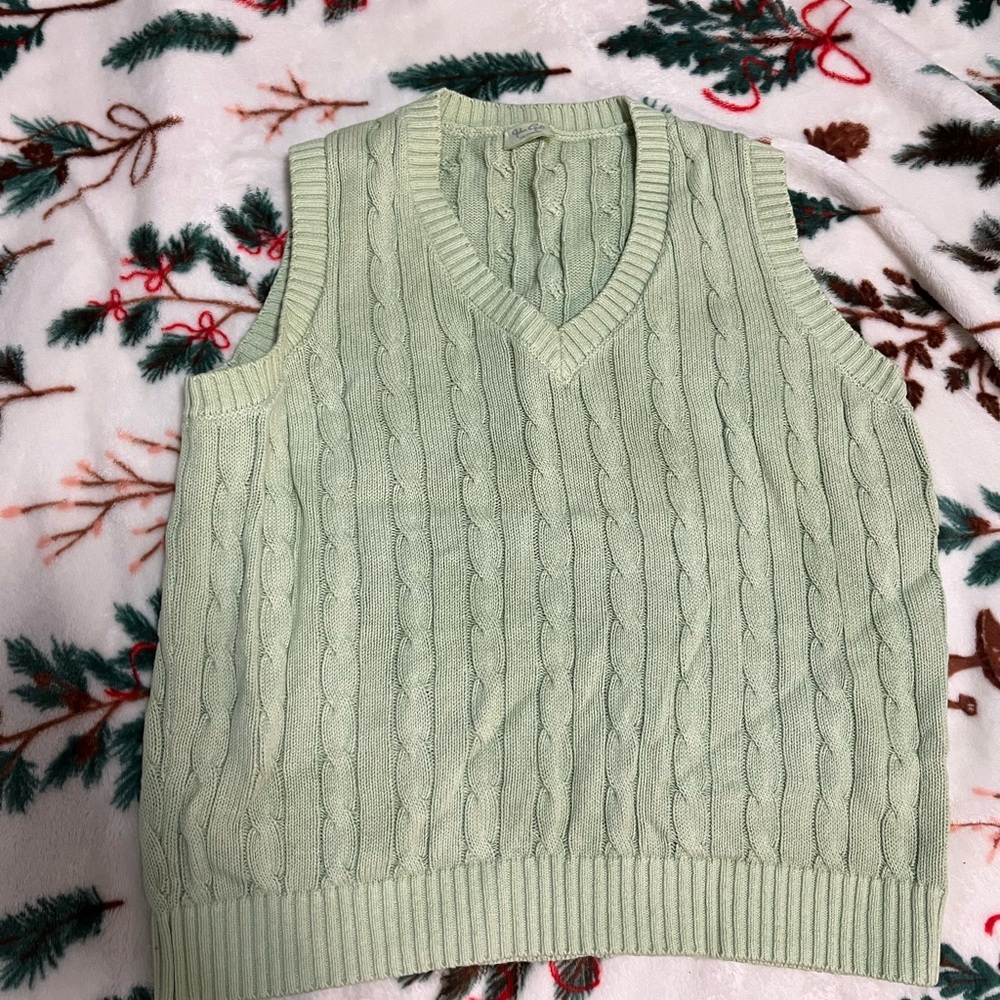 Sweater vest